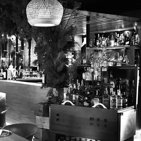 Luxury La Spelunca