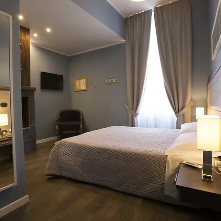 Luxury La Spelunca Bed & Breakfast